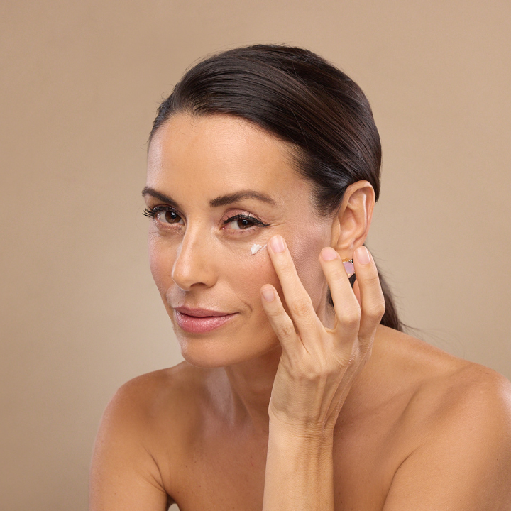 5 Benefits of Hyaluronic Acid for Mature Skin